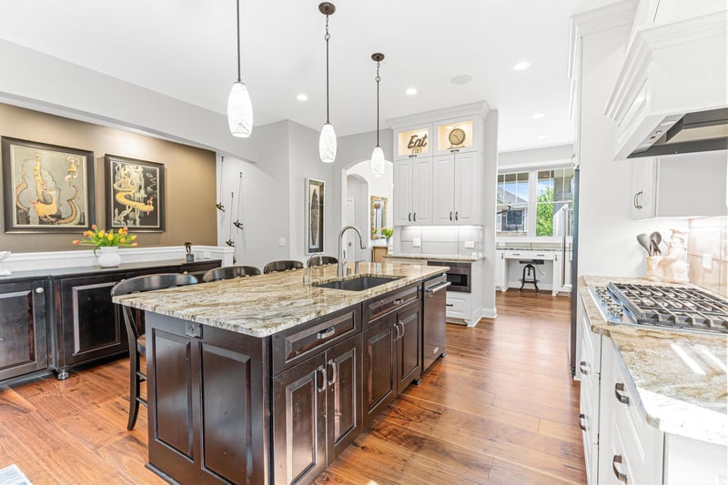 255 Bellwether Pa, Minnetonka, MN 55391