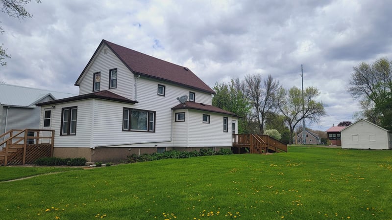41 2nd Ave E, Echo, MN 56237