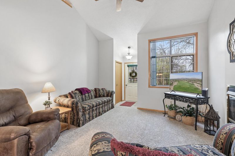 651 85th Ln NW #5, Minneapolis, MN 55433