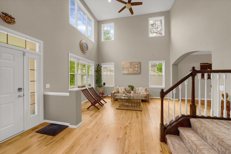17015 Valley Rd, Eden Prairie, MN 55347