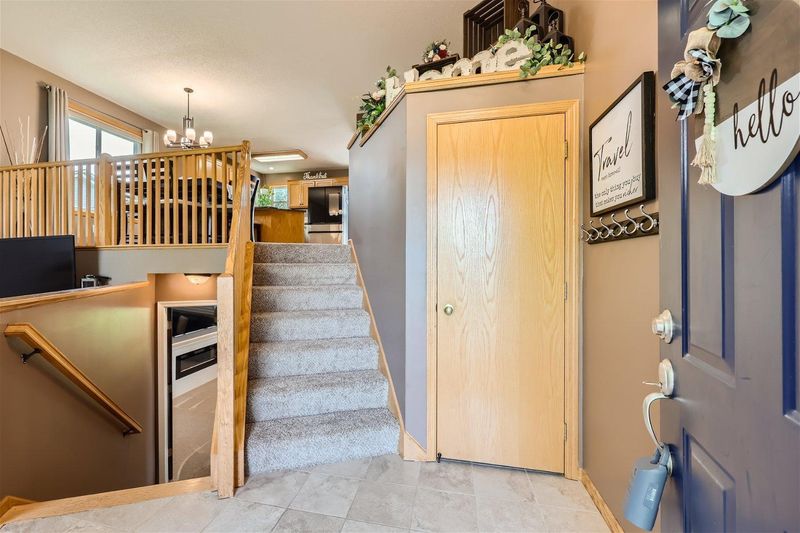 20716 Camden Cir, Farmington, MN 55024