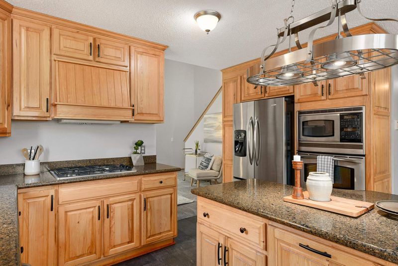 720 S Elm St, Belle Plaine, MN 56011