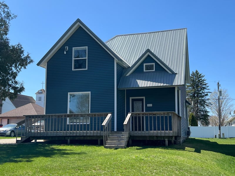 215 Main St S, Wykoff, MN 55990