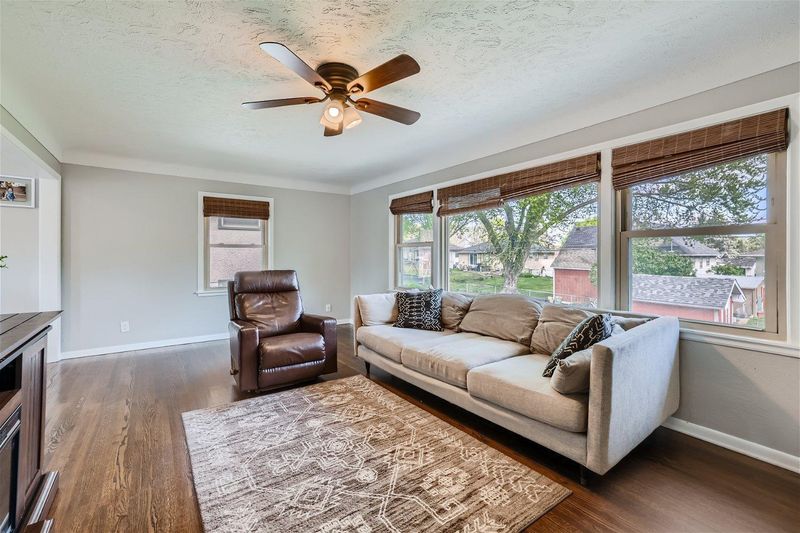 2255 Berland Pl, Saint Paul, MN 55119