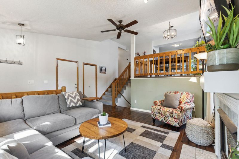 1355 Viewcrest Rd, Shoreview, MN 55126