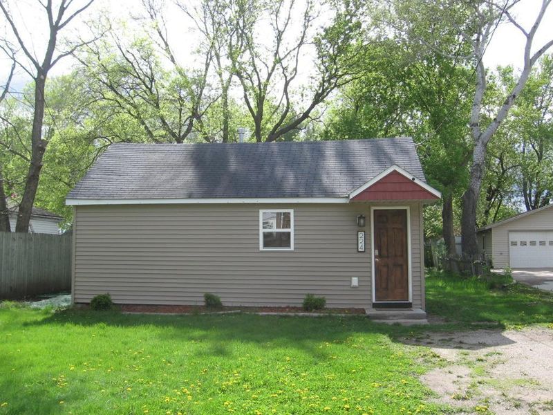 224 Wilson Ave, Faribault, MN 55021