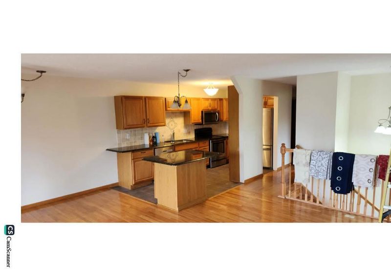 10713 Cavell Rd, Minneapolis, MN 55438