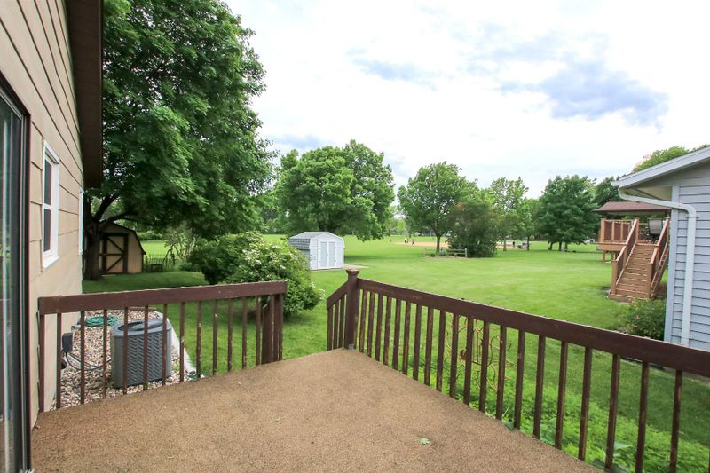 50 Century Ave SE, Hutchinson, MN 55350