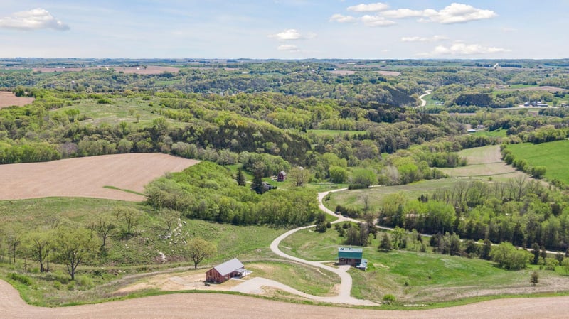 32637 Grit Rd, Lanesboro, MN 55949