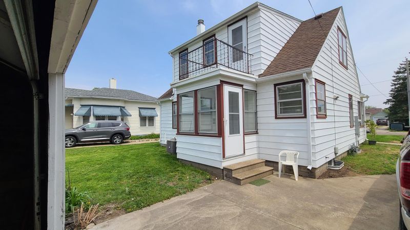 204 14th St SE, Austin, MN 55912