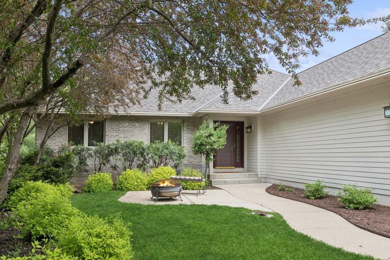 2115 Taylor Ct, Northfield, MN 55057