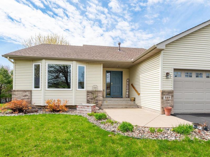 849 Quail Ct, Watertown, MN 55388