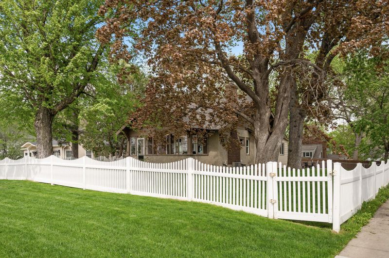 217 Blake Rd S, Hopkins, MN 55343