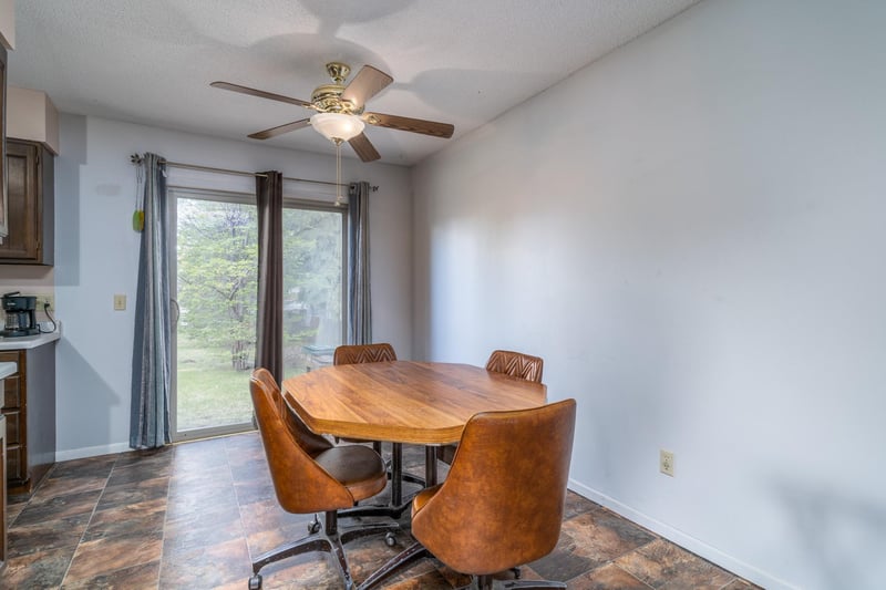 33 Garden Ct NW, East Grand Forks, MN 56721