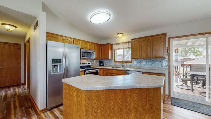 1909 3rd Ave NE, Stewartville, MN 55976