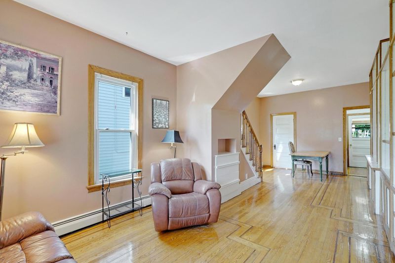 3524 Chicago Ave, Minneapolis, MN 55407