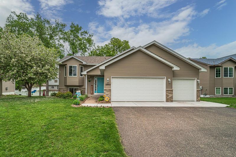 10969 Pierce St NE, Blaine, MN 55434
