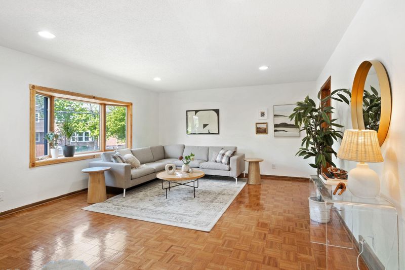 508 Broadway St NE, Minneapolis, MN 55413