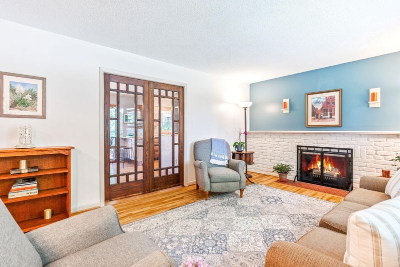 10605 Direct River Dr NW, Minneapolis, MN 55433