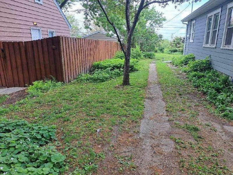 1719 Malvern St, Saint Paul, MN 55113