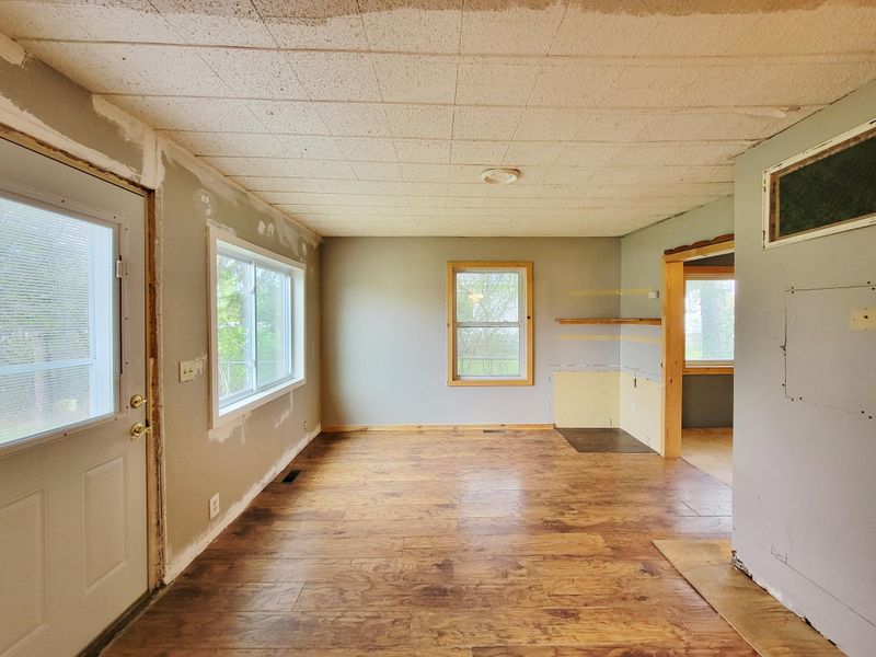 330 N 3rd St, Cohasset, MN 55721