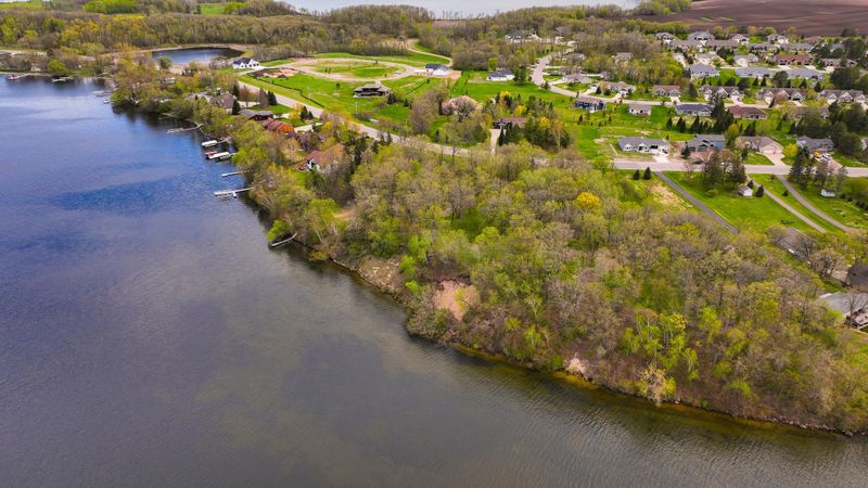 772 S Shore Dr, Detroit Lakes, MN 56501