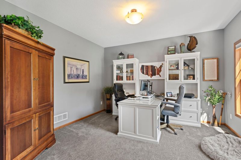 805 Fox Rd, Lino Lakes, MN 55014
