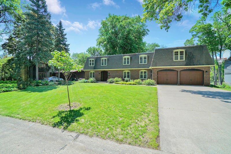 1709 Innsbruck Pw, Columbia Heights, MN 55421