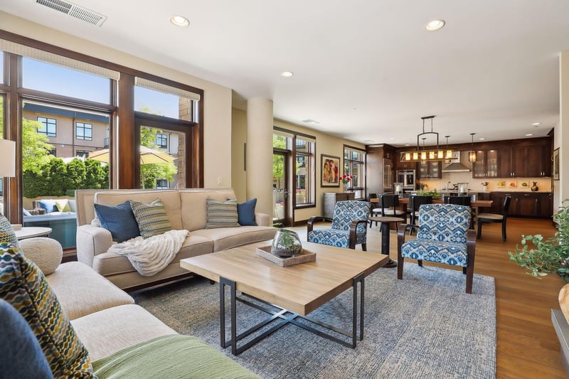 875 Lake St N #220, Wayzata, MN 55391
