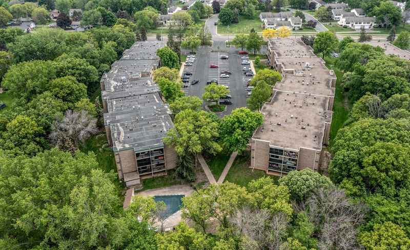 1855 Silver Bell Rd #209, Eagan, MN 55122