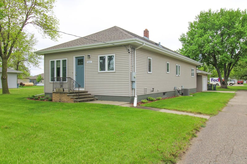 241 Main St, New Munich, MN 56356