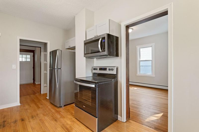 836 Magnolia Ave E, Saint Paul, MN 55106
