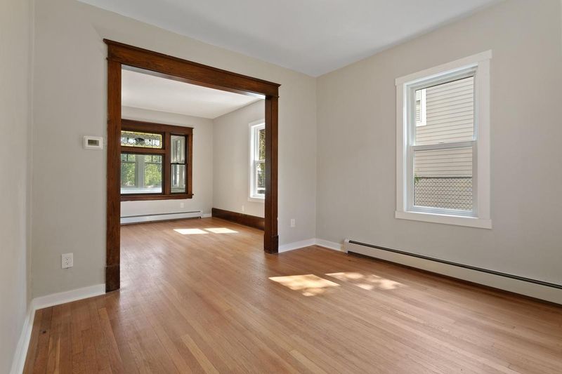 836 Magnolia Ave E, Saint Paul, MN 55106