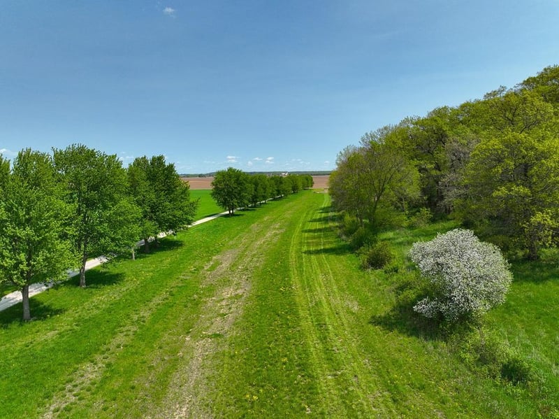 XX85 Cherokee Rd, Saint Charles, MN 55972