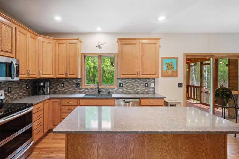 1575 Quasar Ct S, Lakeland, MN 55043