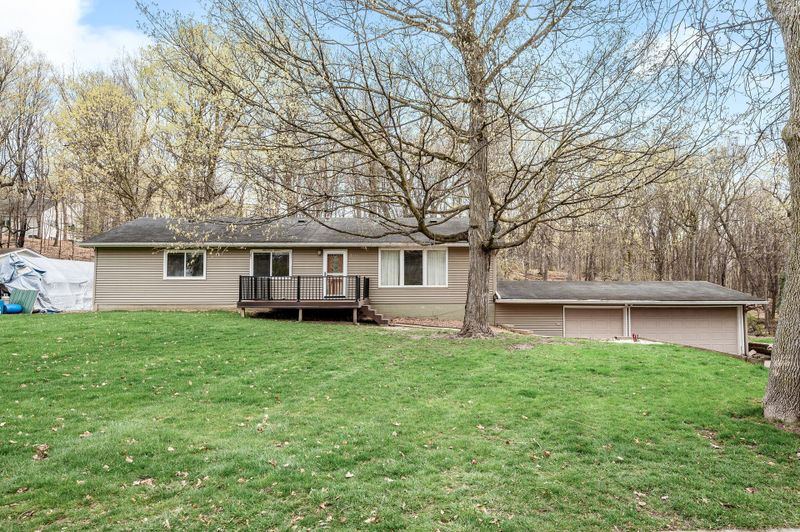 2141 Brookhaven Dr, Shakopee, MN 55379