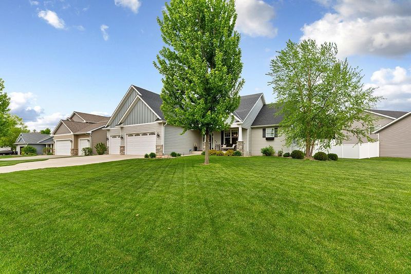 1707 Brent Ln, Northfield, MN 55057