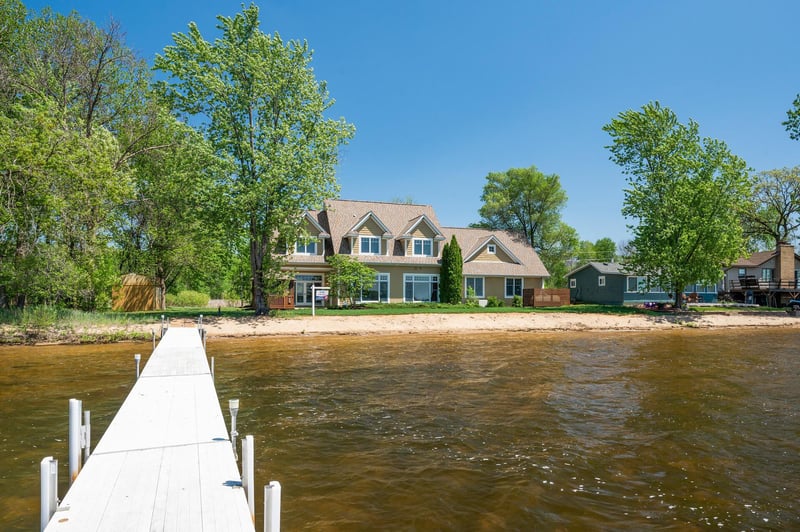 21542 S Lake George Dr NW, Oak Grove, MN 55011