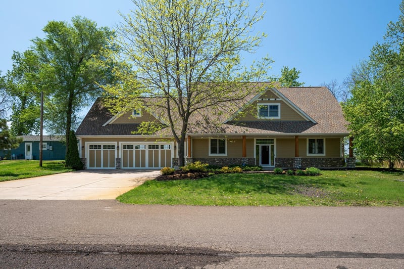 21542 S Lake George Dr NW, Oak Grove, MN 55011
