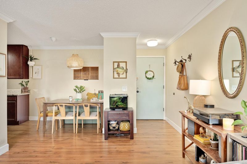 2610 Garfield Ave #305, Minneapolis, MN 55408