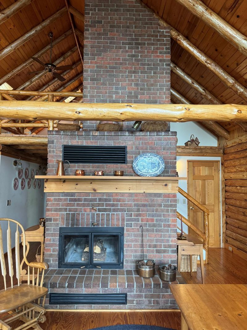 11552 Silver Bay Rd, Brainerd, MN 56401