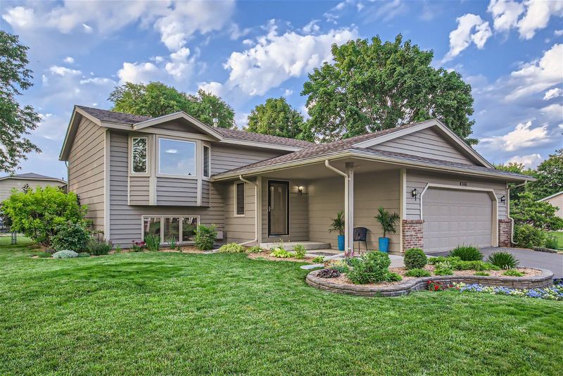4366 W 136th St, Savage, MN 55378