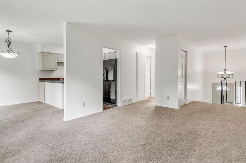 13622 Everton Ave, Apple Valley, MN 55124
