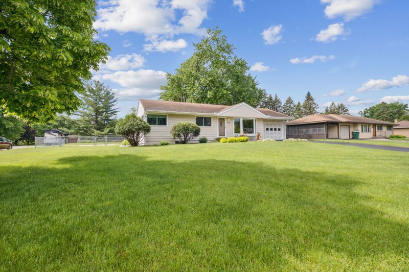 240 Dawn Ave, Shoreview, MN 55126
