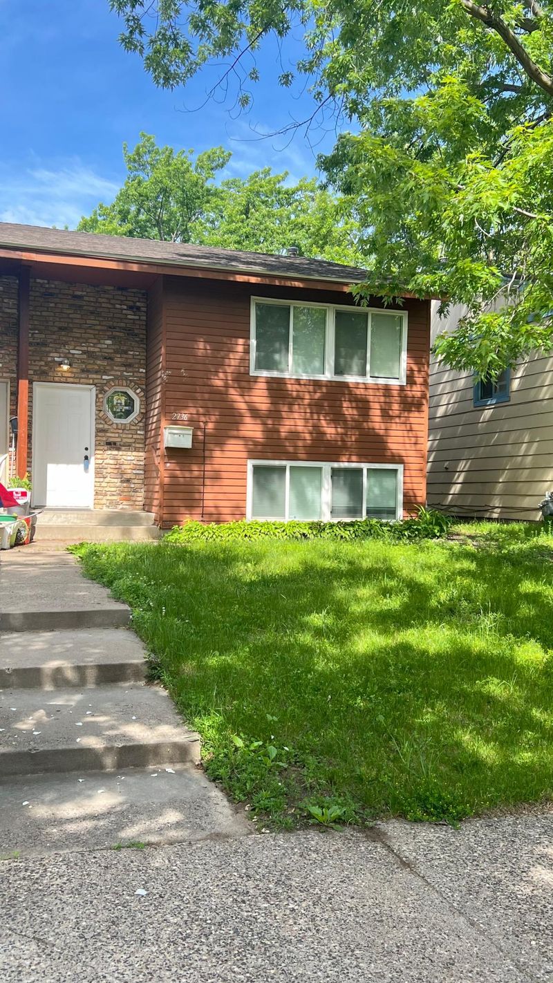 2736 17th Ave S, Minneapolis, MN 55407