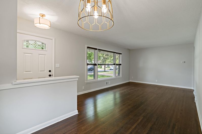 1625 Oregon Ave S, Minneapolis, MN 55426