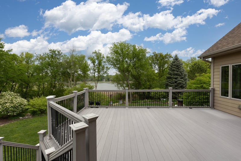 8640 Kelzer Pond Dr, Victoria, MN 55386