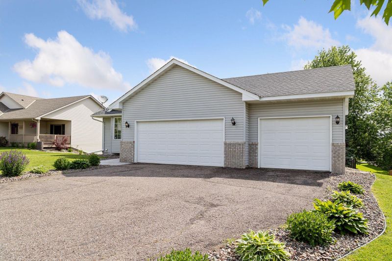 7007 Sarah Ln, Rockford, MN 55373