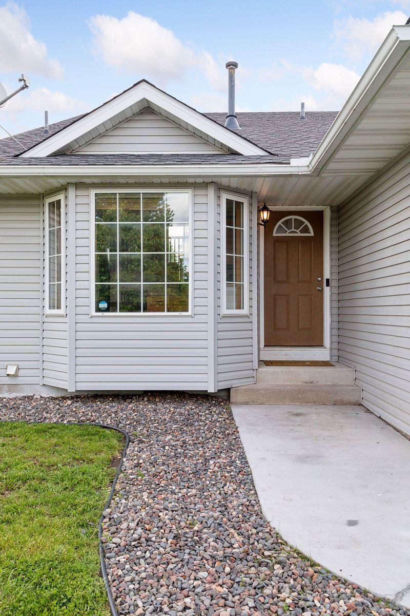 7007 Sarah Ln, Rockford, MN 55373
