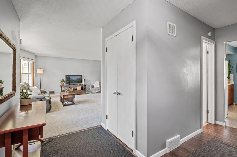 4000 Ensign Ave N, Minneapolis, MN 55427